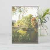 Bow Bridge Central Park Wedding Einladung (Stehend Vorderseite)