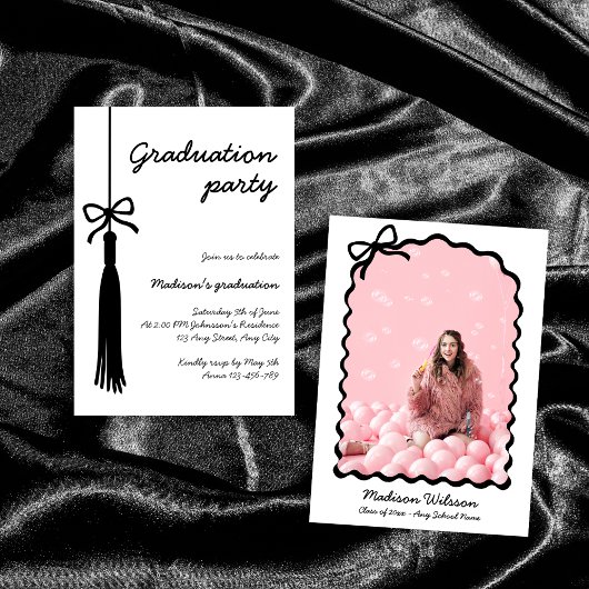 Bow Chic Black & White Grad Foto 2025 Abschluss Einladung