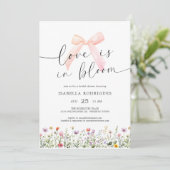 Bow Floral Love in Bloom Bridal Shower Einladung (Stehend Vorderseite)