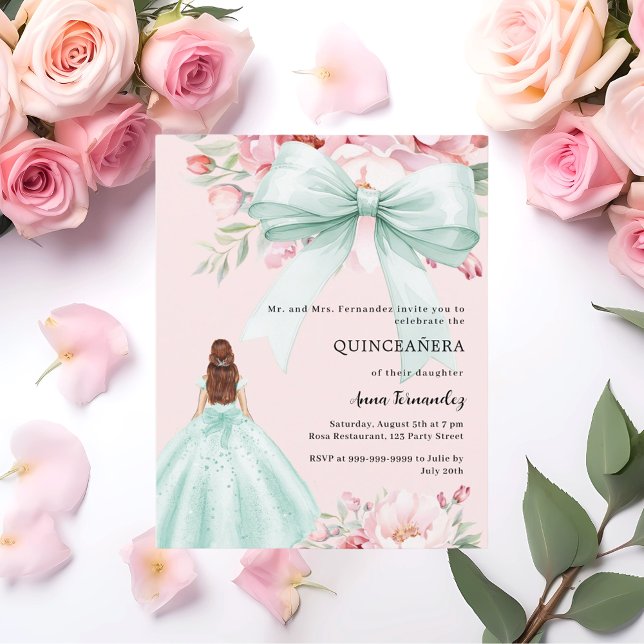 Bow rosa blütengrünes Kleid Quinceanera Einladung (Von Creator hochgeladen)