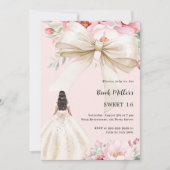 Bow rosa Florals Kleid Sahne Sweet 16 Einladung (Vorderseite)