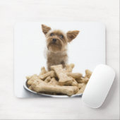 Bowl of dog Leckereien von Yorkshire Terrier Mousepad (Mit Mouse)