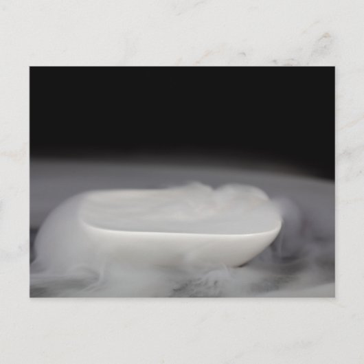 Bowl with dry ice postkarte (Vorderseite)