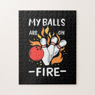 Bowler-Balls sind in Flammen. Puzzle