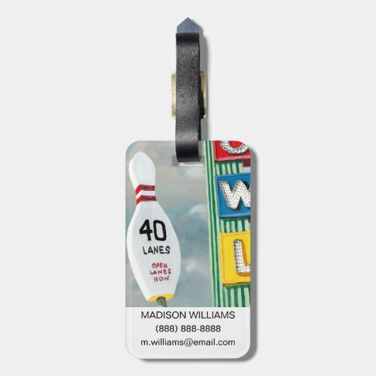 Bowling Alley Artwork Gepäckanhänger (Rückseite vertikal)