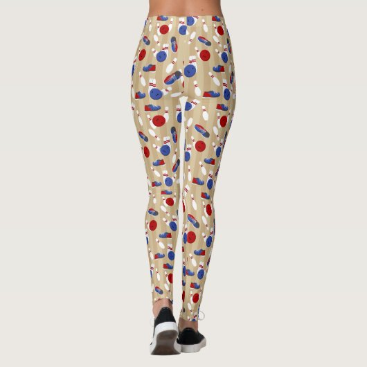 Bowling Ball, Buttone und Schuhe Gemustert Leggings (Rückseite)