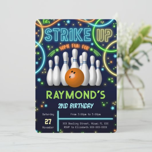 Bowling Birthday Einladung (Stehend Vorderseite)
