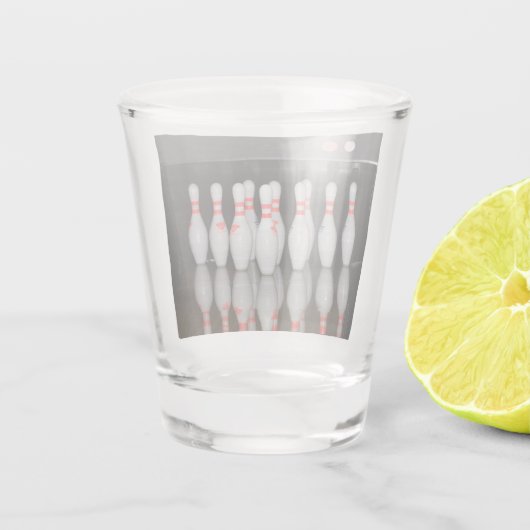 Bowling Button Shot Glass Schnapsglas (Rückseite)