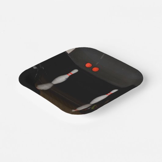 Bowling Buttone Pappteller (Gewinkelt)