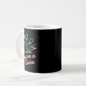 Bowling, der auf einem lustigen Geschenkdesign leb Kaffeetasse (Vorderseite Links)