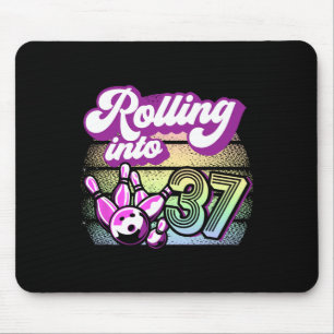 Bowling Party rollt in 37 Bowling Geburtstag Mousepad