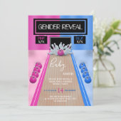 Bowling Sport Blue and Pink Gender Reveal Party Einladung (Stehend Vorderseite)