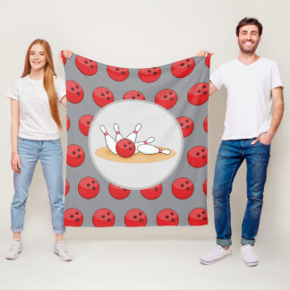 Bowlingkugel trifft Kegel mit Ballmuster Fleecedecke