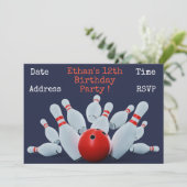 Bowlingsjugendjungen-Geburtstags-Party Einladung (Stehend Vorderseite)