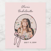 Bows & Babes Bachelorette Pink Gewürzter Wein Weinetikett (Einzelnes Label)