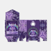 Box mit lila Regenfedern Geschenkschachtel (Ungefaltet)