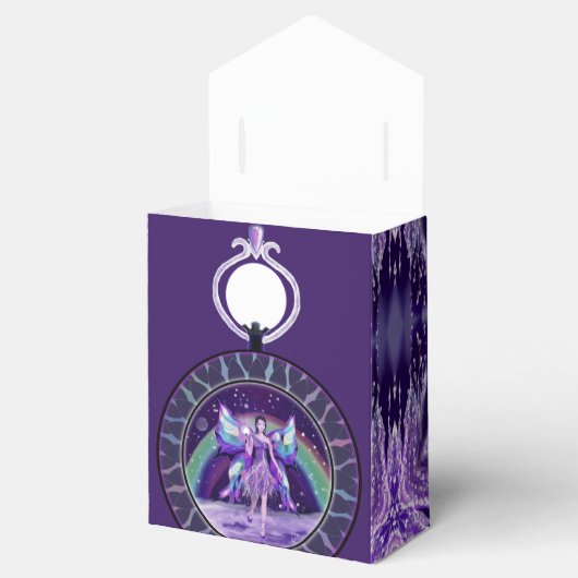 Box mit lila Regenfedern Geschenkschachtel (Geöffnet)