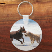 Boxer Doberman - Spieldatum am Strand Schlüsselanhänger (Vorderseite)