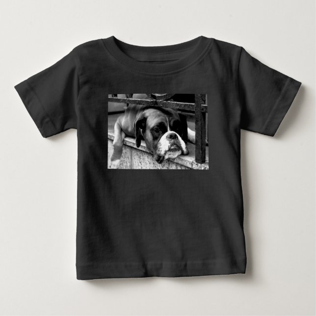 Boxer Dog auf Windows iccnm Baby T-shirt (Vorderseite)