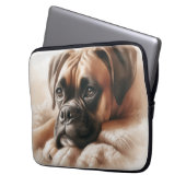 Boxer Dog in einer serenen Pose Laptopschutzhülle (Vorderseite Links)