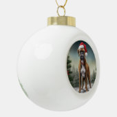 Boxer Dog in Schneeschweihnacht Keramik Kugel-Ornament (Links)