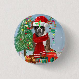 Boxer Hund im Schnee mit Weihnachtsgeschenken Button