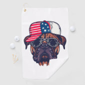 Boxer Hund trägt White Red Blue Golfhandtuch (Insitu)