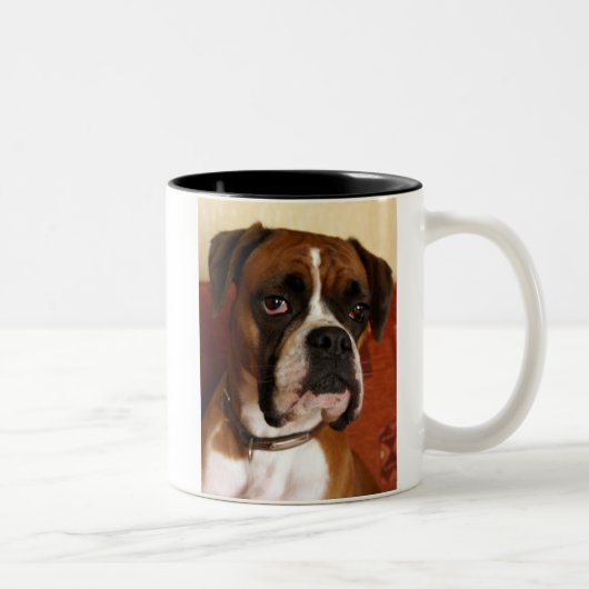 Boxer-Hund Zweifarbige Tasse (Rechts)