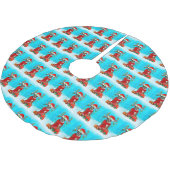 Boxer im Schnee mit Weihnachtsgeschenken Polyester Weihnachtsbaumdecke (Schrägansicht)