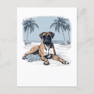 Boxer mit Sonnenbrille am Strand Postkarte