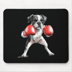 Boxer teilt Humor mit spielerischem Hund Charm Mousepad