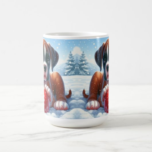 Boxer Welpe im Schnee mit Red Toy Ball Kaffeetasse (Mittel)