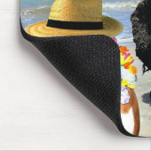 Boxerhund auf dem Strand mousepad (Ecke)