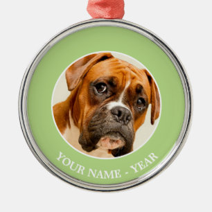 Boxerwelpe auf Elfenbeincremehintergrund Ornament Aus Metall