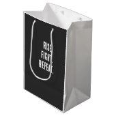Boxmotivations-Shirt Mittlere Geschenktüte (Vorderseite Schrägansicht)