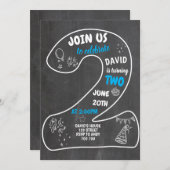 Boy 2. Geburtstag Chalkboard Nummer blau Einladung (Vorne/Hinten)