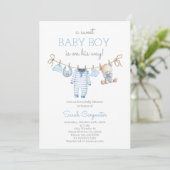 Boy Bear Clothesline Baby Shower invitation Einladung (Stehend Vorderseite)