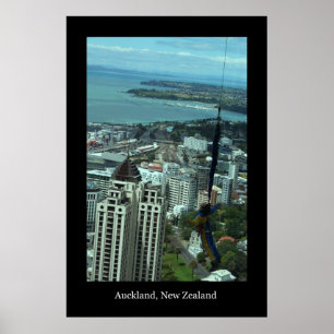 Boy Bungee Jumping vom Sky Tower Poster