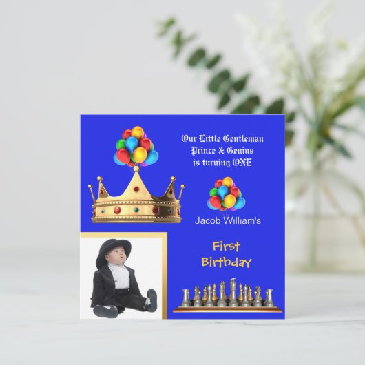 Boy First Birthday 1. Gentleman Prince Genius Einladung (Stehend Vorderseite)