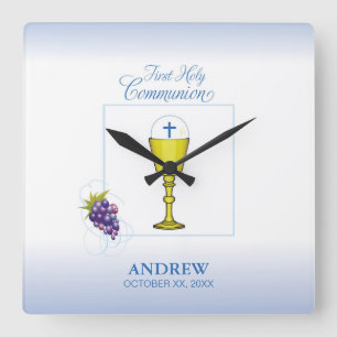 Boy First Communion, Chalice with Host and Grapes Quadratische Wanduhr