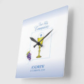 Boy First Communion, Chalice with Host and Grapes Quadratische Wanduhr (Winkel)