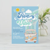 Boy Groovy Van Rainbow Five ist ein Vibe 5. Geburt Einladung (Stehend Vorderseite)