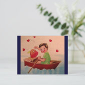 Boy Holding Heart in Boat Postkarte (Stehend Vorderseite)