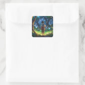 Boy in magical forest quadratischer aufkleber (Tasche)