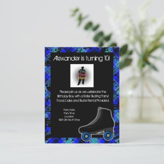 Boy Personalisiert Roller Skaten Party Einladung (Stehend Vorderseite)