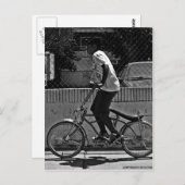 Boy Riding Bike Postkarte (Vorne/Hinten)
