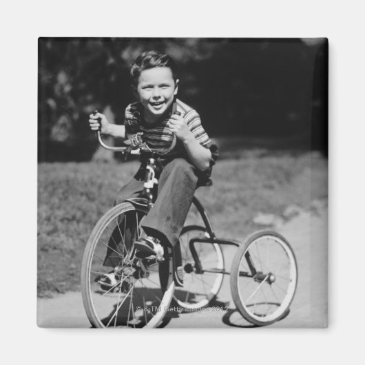 Boy Riding Tricycle Magnet (Vorne)