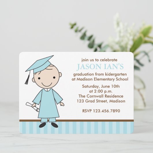 Boy School Graduation Party Einladung (Stehend Vorderseite)