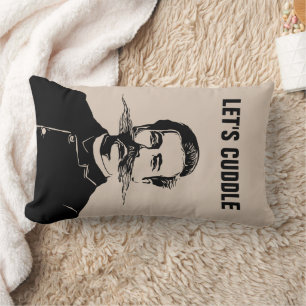BOYFRIEND CUDDLE PILLOWS LENDENKISSEN