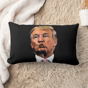 BOYFRIEND PILLOWS DONALD TRUMP KISS LENDENKISSEN